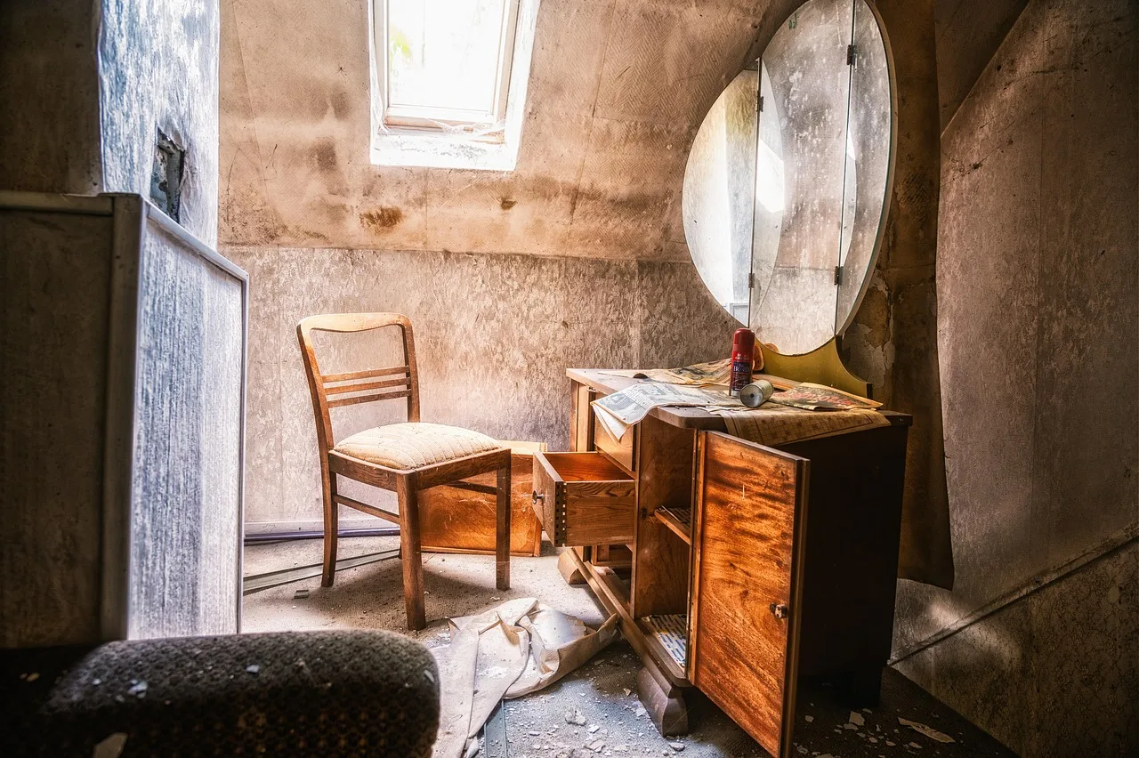 abandoned places, room, chair, dresser, decay, disintegration, old, abandoned, pforphoto, neglected, empty, to forget, house, building, expired, ailing, lost places, mirrors, mood, dilapidated, setup, nostalgia, dresser, dresser, dresser, dresser, dresser, abandoned, house. Referrals for a junk removal business: how owners get more of them