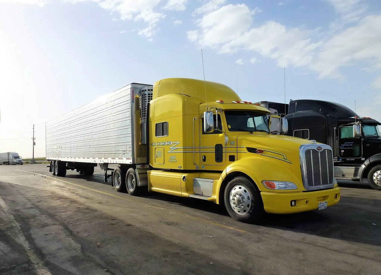 transport, automobile, truck, vehicle, trailer, yellow, car park, truck truck, truck american, truck, truck, truck, truck, truck, trailer, trailer. Junk removal workflow: five handoffs where jobs go wrong